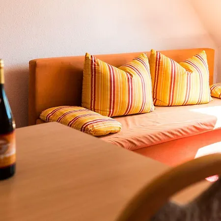 ホテル Am Brauhaus ヴァーレン