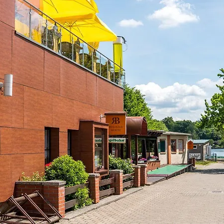 ホテル Am Brauhaus ヴァーレン